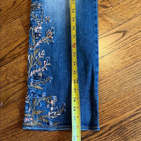 DRIFTWOOD Classic Fit Jeans with peach Floral Embroidery, EUC, 30 - Picture 9 of 12